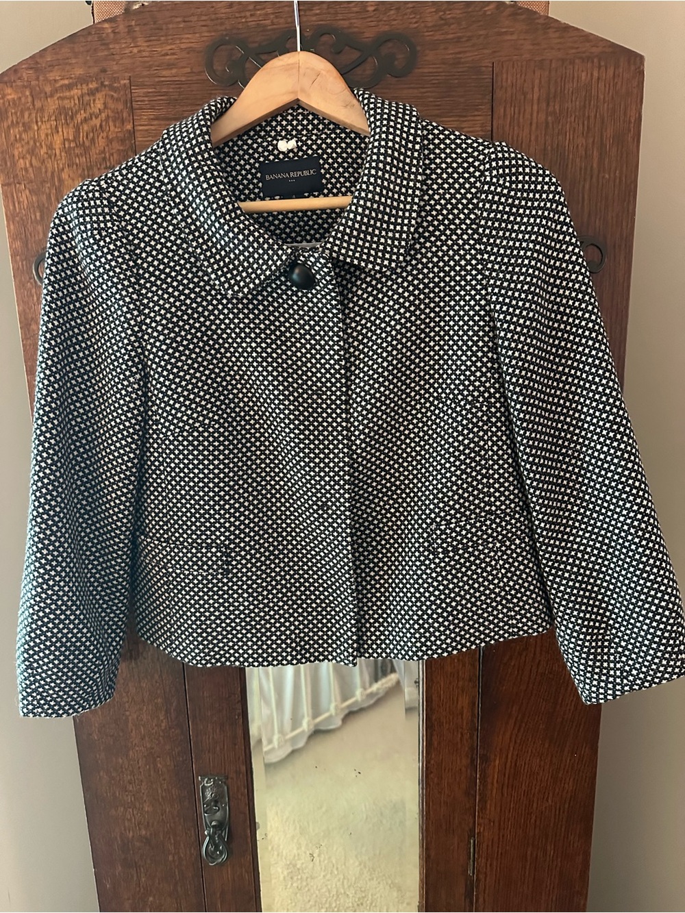 Banana Republic Black & White Cropped Jacket Size 4 Work Office Event Evening - Picture 1 of 11